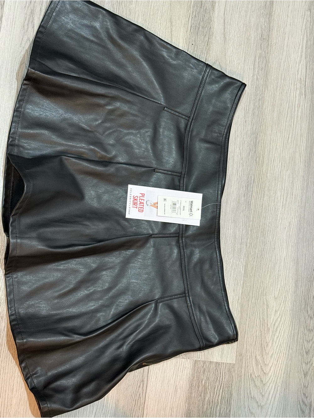 Celebrity Pink Black Faux Leather Pleated Mini Skirt - Picture 1 of 4